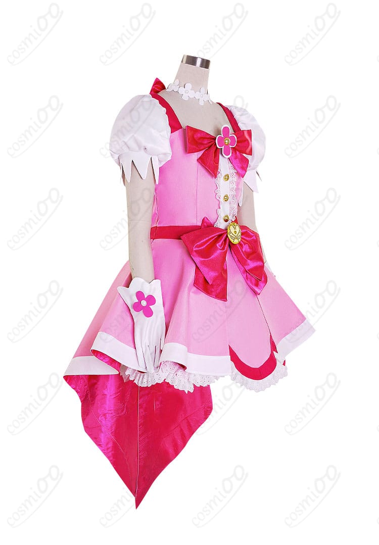 キュアフローラのコスプレ衣装の右側ビュー。衣装全体のバランスが見て取れます。