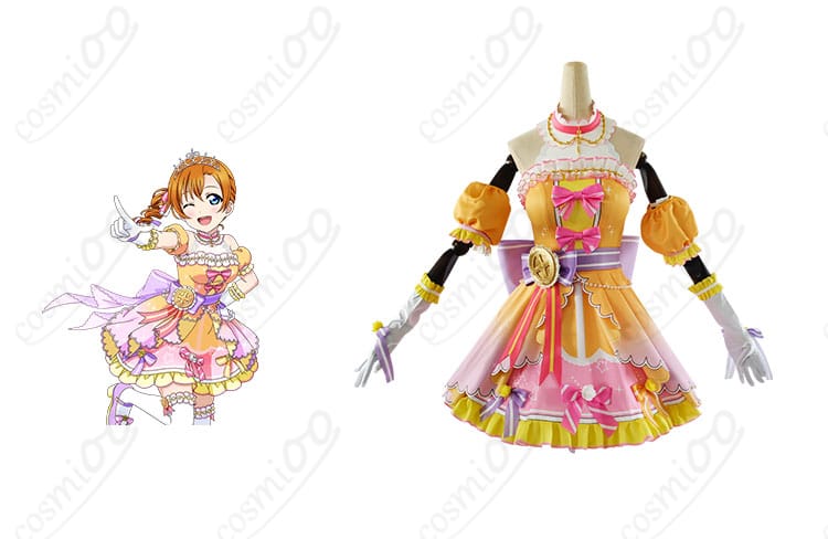高坂穂乃果のコスプレ衣装、正面とキャラクターを組み合わせたシーン。ラブライブ！スクフェスの魅力を再現したコスプレ衣装。