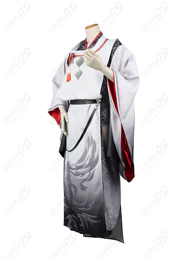 商品左側のコスプレ衣装画像。衣装全体のデザインとその細部が見やすい角度です。
