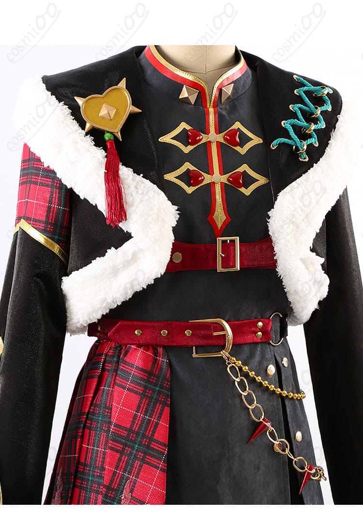 あんさんぶるスターズ！！ コスプレ衣装 装飾ディテール。胸飾り、ベルト、チェーンなどのアクセサリー部分を強調した画像。