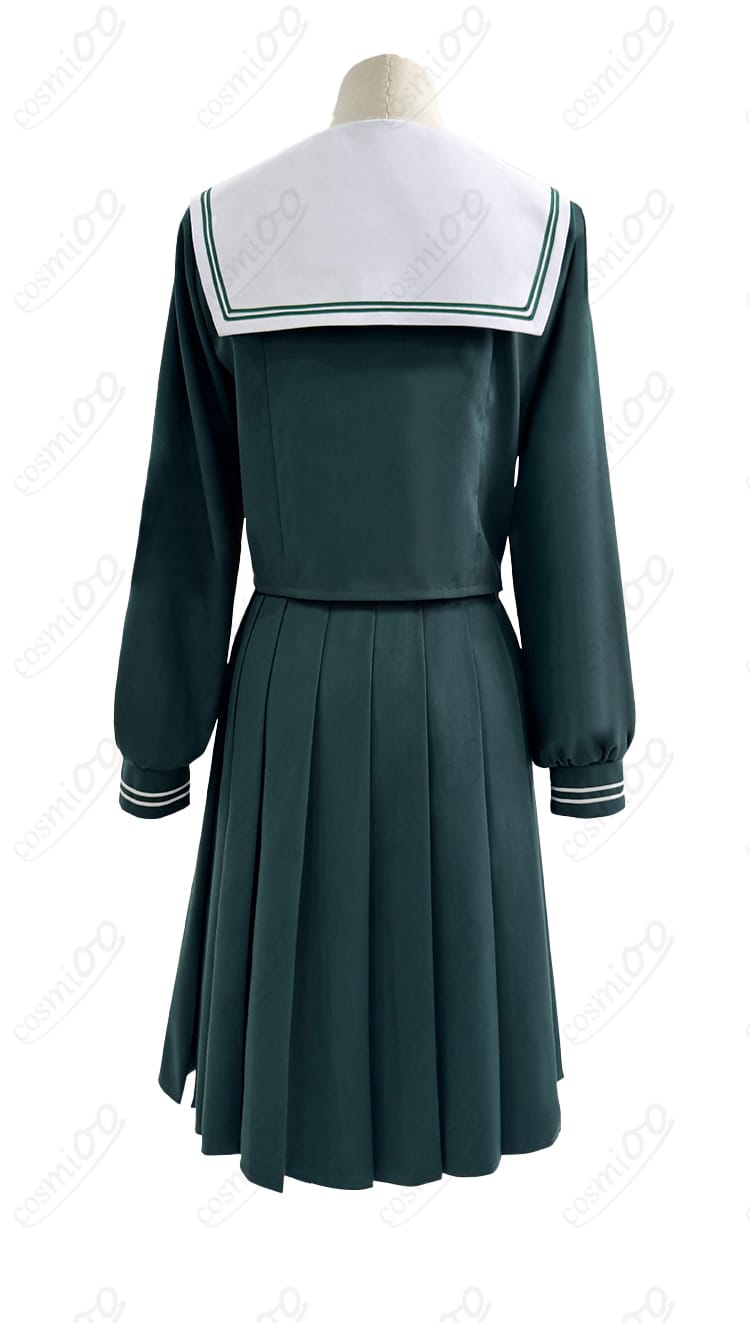 薬屋 猫猫 セーラー服 コスプレ衣装 背面全体ショット｜動きやすさをチェック