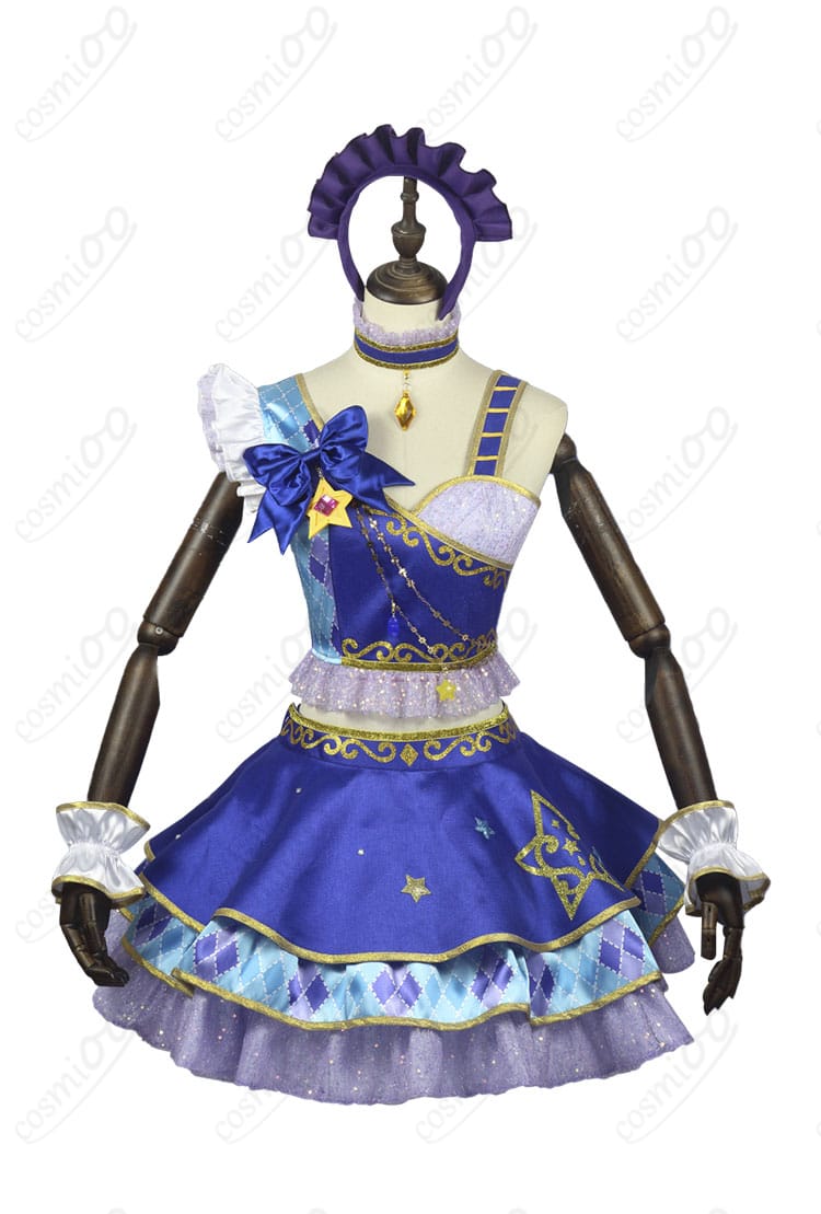 「アイカツ！」桜庭ローラ コスプレ衣装の正面画像。詳細なデザインとカラーリングが特徴的。