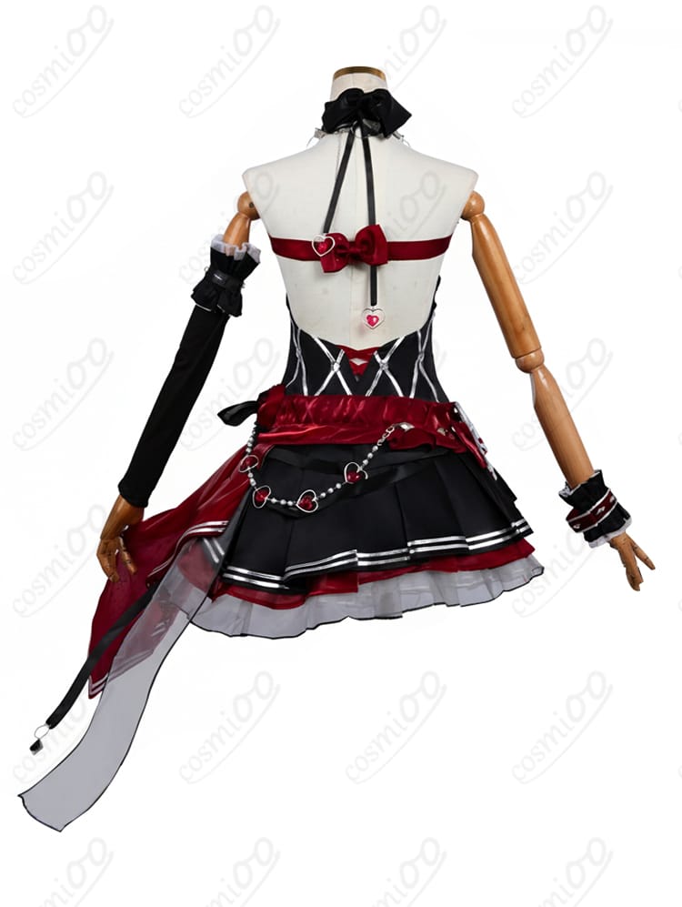 ストリノヴァ 香奈美「世紀の歌姫」コスプレ衣装の背面全体図。リボンと装飾の美しい仕上がりをチェック。