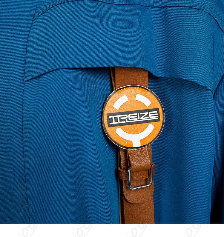 ユニカ コスプレ衣装 外套の胸飾りと留め具の細部ディテール