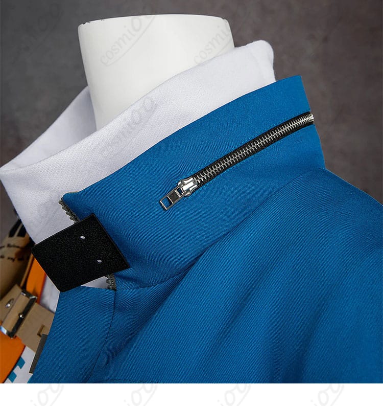 ユニカ コスプレ衣装の襟元ジッパー風装飾の近接ディテール