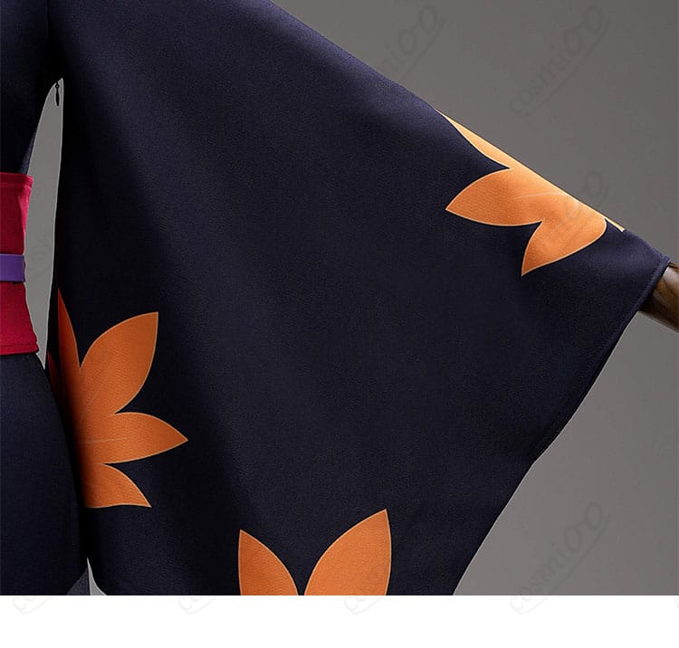 袖口装飾の近接。配色とパイピング、内側のライニングで形状を保つ仕様。