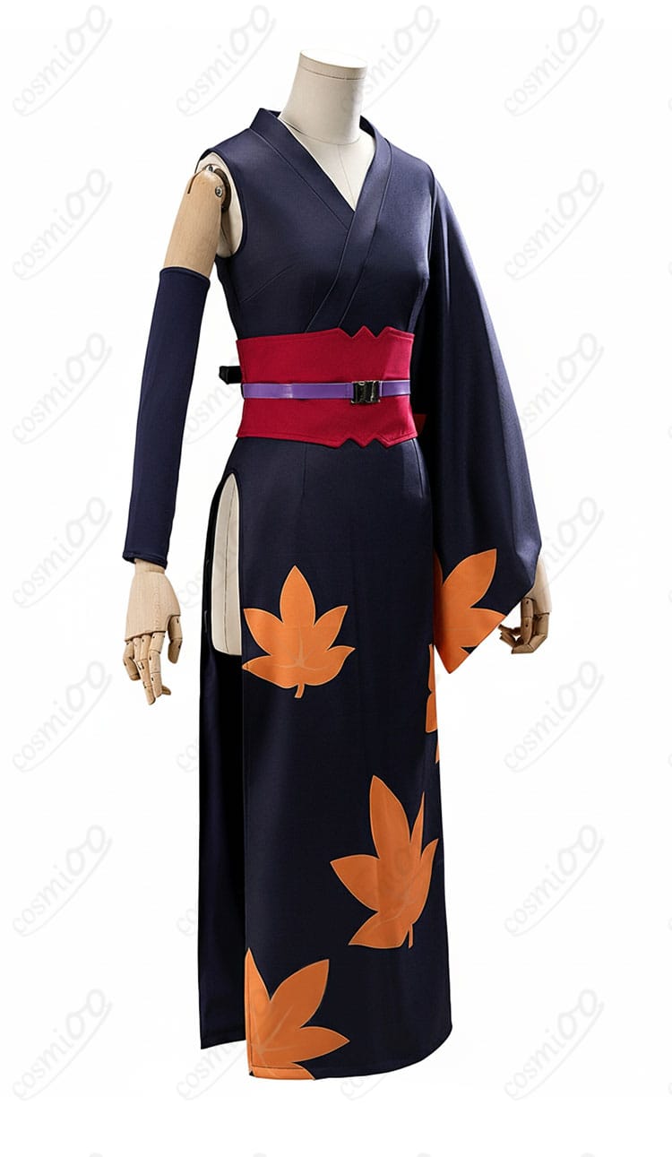 銀魂 月詠 コスプレ衣装の側面ディテール。ウエストラインと袖の落ち感、腰飾りの配置を示す。