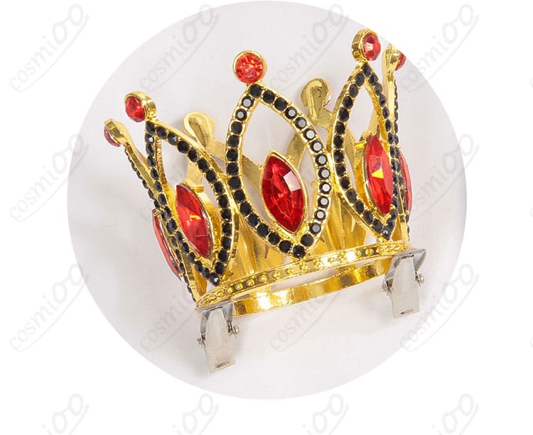 二階堂ヒロのクラウン髪飾りディテール。金具固定部と装飾の質感を強調