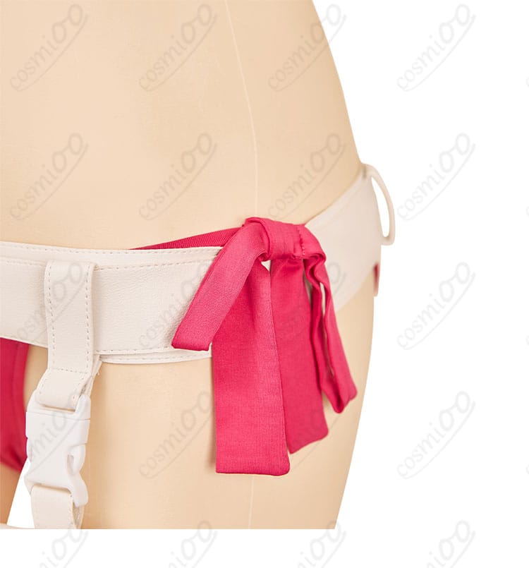 キャミィ水着コスプレの紐装飾ディテール。可愛らしいアクセントの結び目
