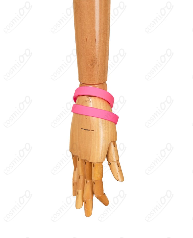 キャミィ水着コスプレ左手リストバンドの装飾ディテール