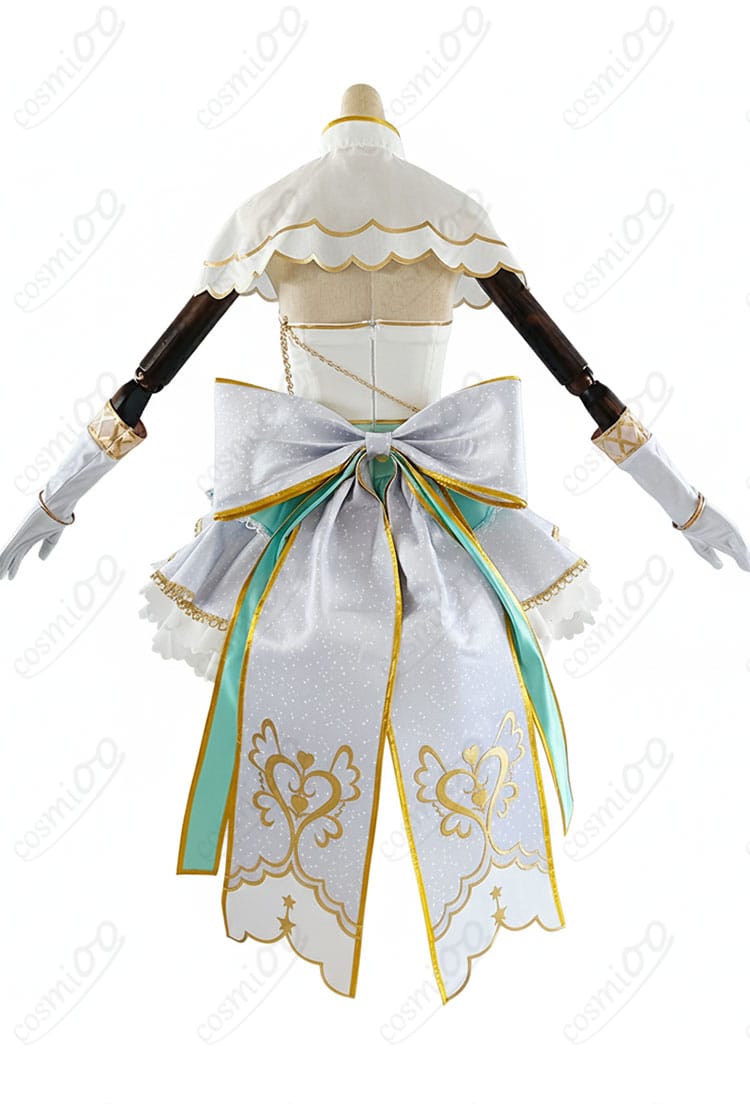 ラブライブ!南ことり お化粧の魔法編 コスプレ衣装の背面全体。大きな蝶結びと裾装飾まで忠実に再現した後ろ姿。