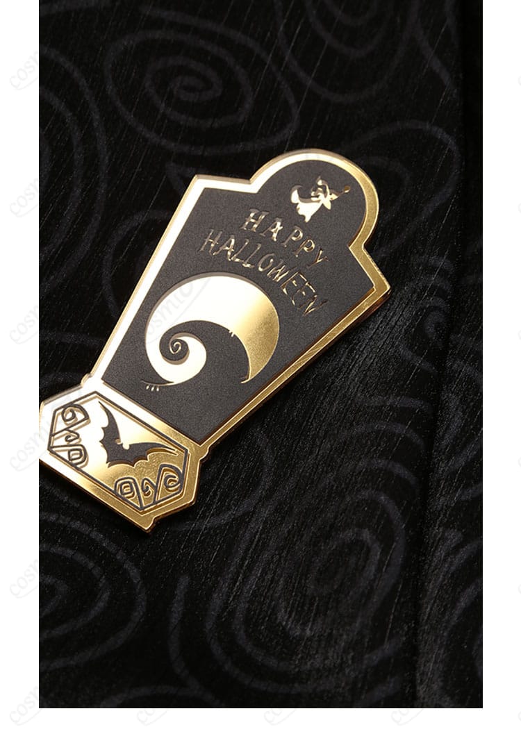 胸元ディテール｜レオナ・キングスカラー ナイトメアースーツ 胸飾りとベストの質感