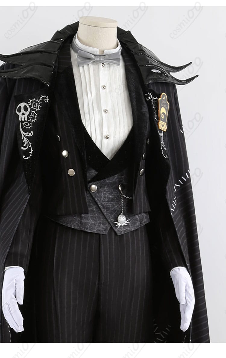 襟元ディテール｜ツイステ レオナ ナイトメアースーツ コスプレ衣装の襟周りデザインと質感