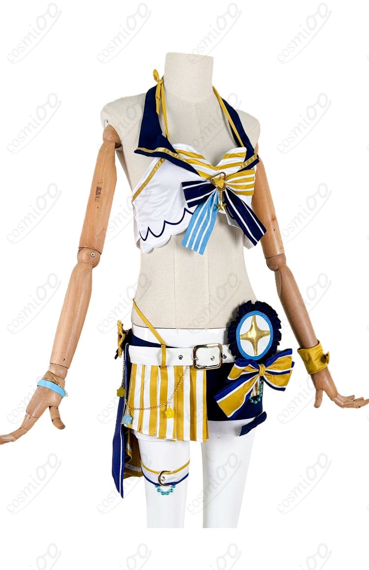 アーニャ・メルフィッサ 水着コスプレ衣装の右側面。動きやすいカッティングと体のラインがきれいに見えるシルエットを確認できる画像。