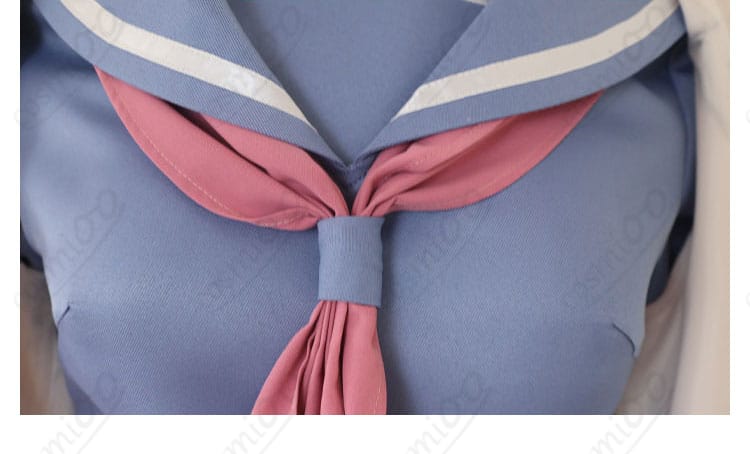 神楽 コスプレ衣装 セーラー襟・リボン・襟元ディテール|学園風デザインが魅力