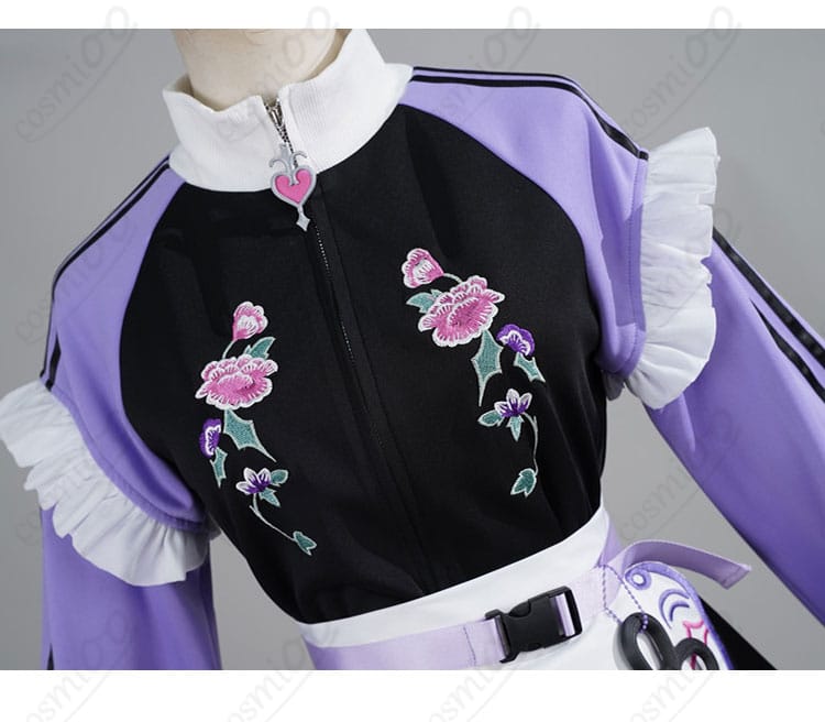 襟元装飾ディテール|常闇トワ衣装の襟ラインと装飾の質感をクローズアップ