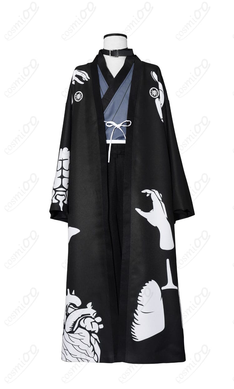 面影歪コスプレの羽織・トップス・袴の正面全身写真｜クールなシルエットと丁寧な仕立てを確認