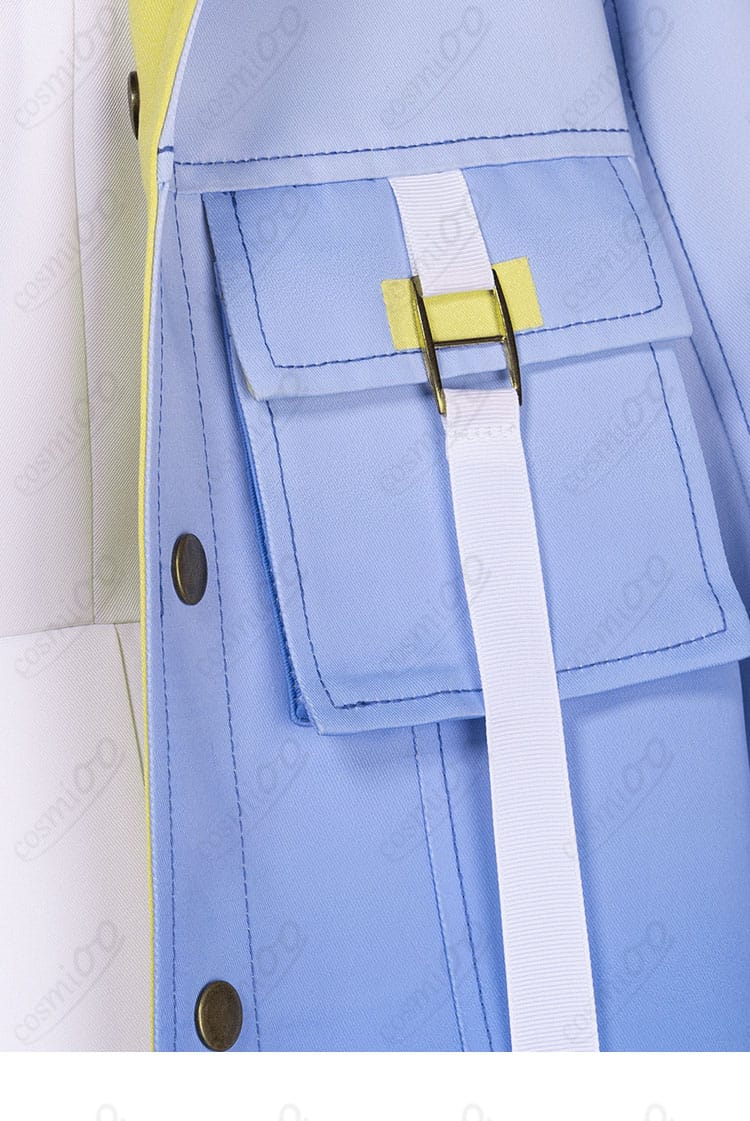 小豆沢こはね コスプレ衣装 胸飾りとポケット部分の細部アップ 可愛いアクセント