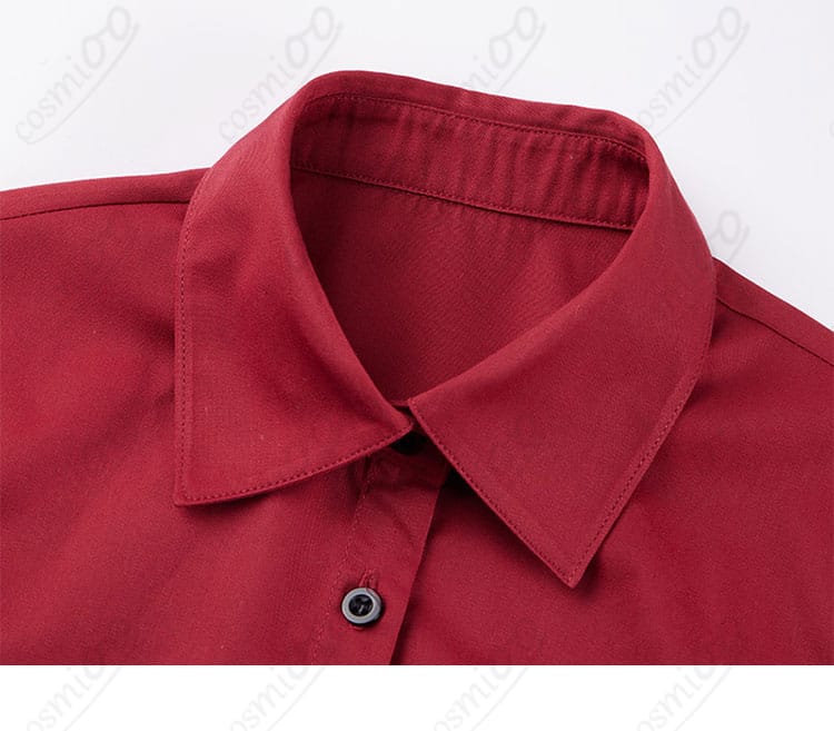 バゼット コスプレ 赤シャツ襟元の装飾ディテール|差し色の赤が印象的なポイント