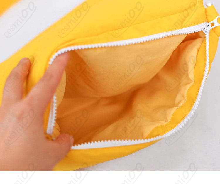 リーフ コスプレ 斜め掛けバッグ 内部収納展示|小物も整理しやすい便利設計