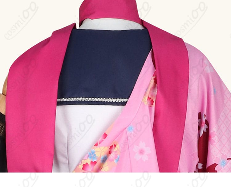 久田イズナ コスプレ衣装 背面装飾ディテール|背中の模様や布地の質感を忠実に再現