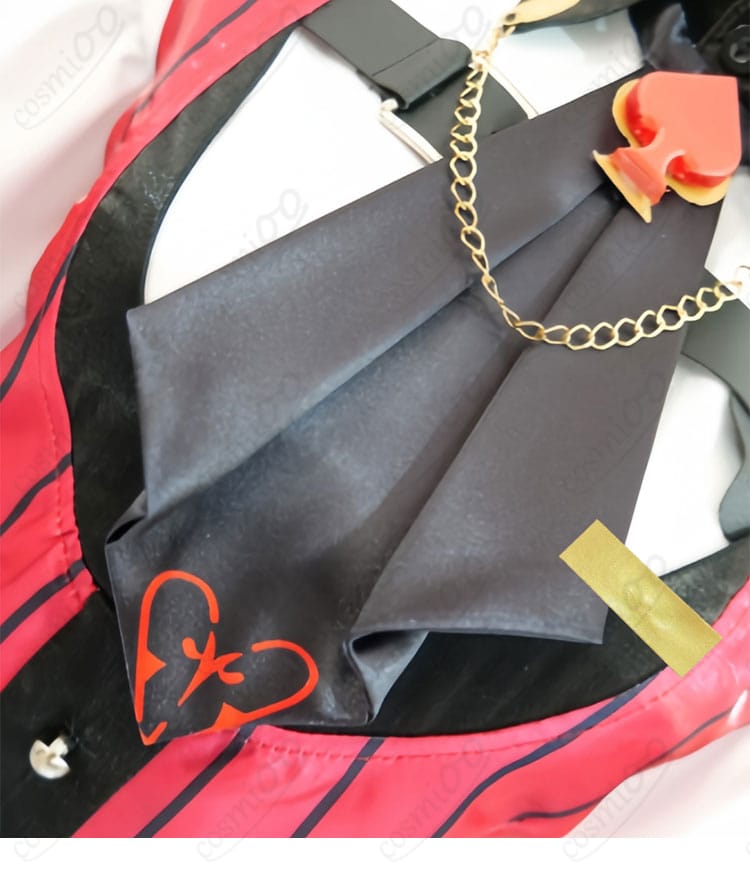 ルージュ衣装 胸元の装飾細部|上品な赤いアクセントが映える高再現デザイン