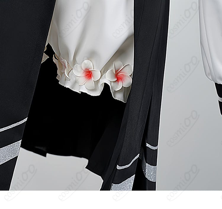 桜羽エマ コスプレ衣装 パンツ裾の花飾り詳細|華やかで繊細なデザインが魅力