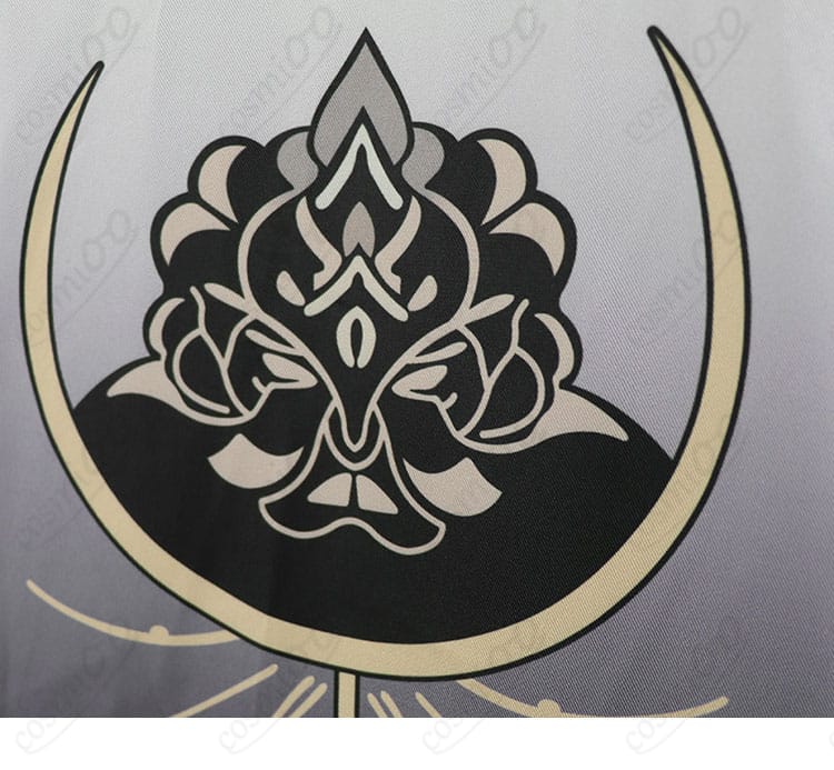 サイレントヒルf 狐面の男 コスプレ衣装 背面模様ディテール 狐神の象徴的な意匠が魅力