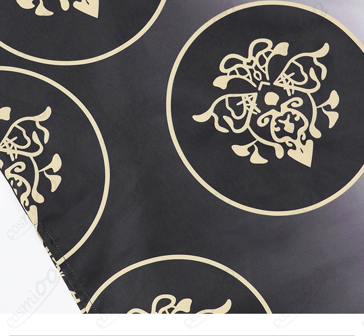 サイレントヒルf 狐面の男 コスプレ衣装 袖部分の模様ディテール 精緻な刺繍と立体感ある質感