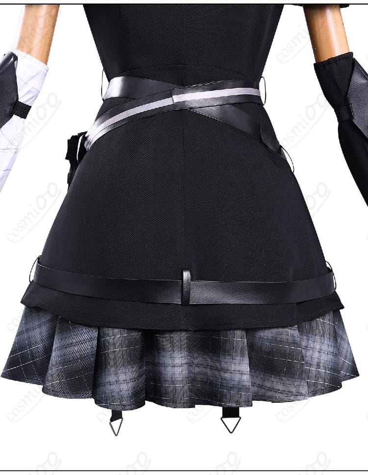 黒部ナノカ コスプレ衣装 背面裾デザイン細部|衣装後ろ姿の再現度をチェック