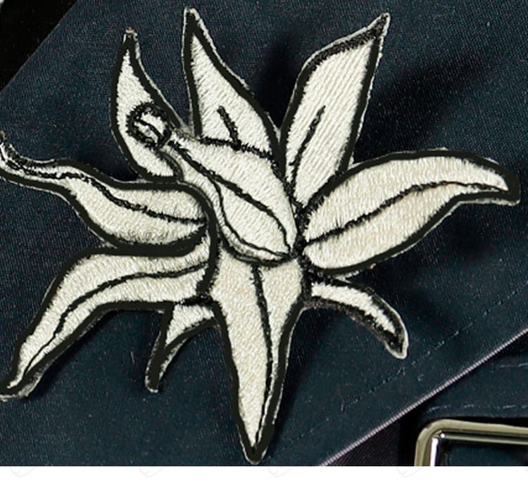 花柄装飾ディテール画像|大鈴木くらら 私服コスプレ衣装・精巧デザイン