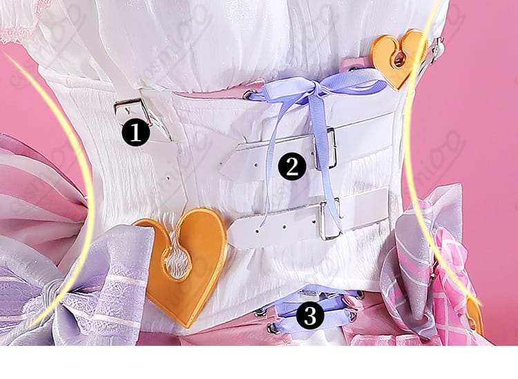 暁山瑞希 コスプレ衣装 腰帯装飾ディテール|繊細な装飾がゴシックな雰囲気を演出。