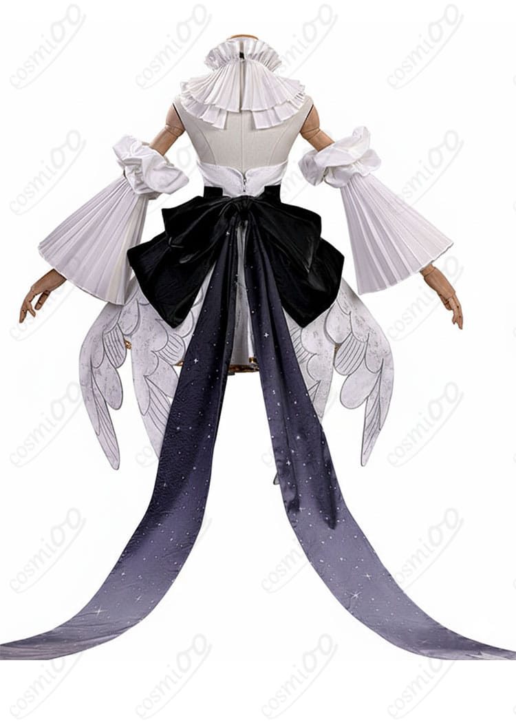 初音ミク プレイオン コスプレ衣装 背面図。リボンや装飾の配置が美しく、後ろ姿も完璧。