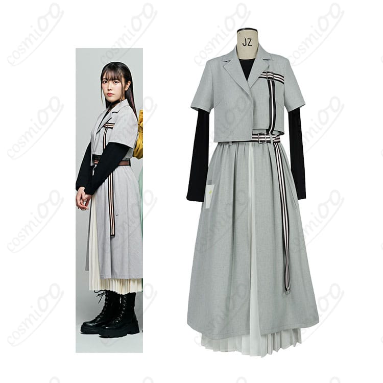 千早愛音のバンドステージ衣装を着たキャラクター全身図。MyGO!!!!!コスプレ衣装、ステージパフォーマンスに最適。