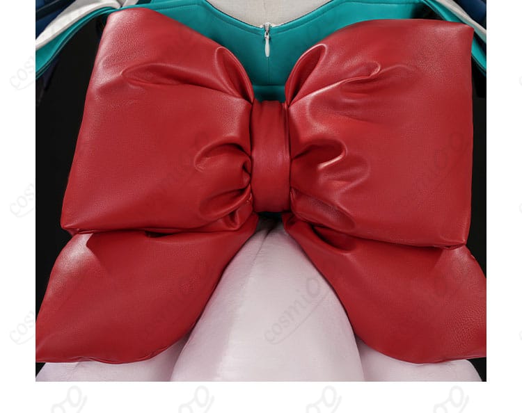 背面の赤い蝶結び装飾ディテール|華やかなキリコ衣装