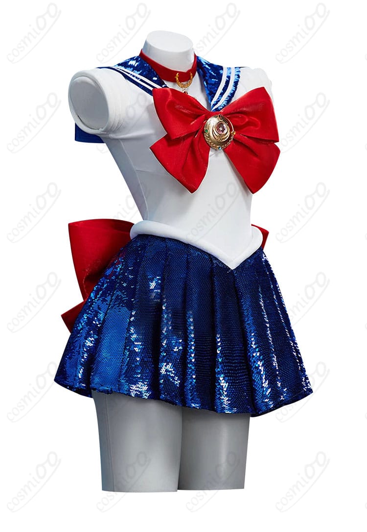 セーラームーン 月野うさぎ コスプレ衣装 側面シルエット 戦闘用セーラー服のラインをチェック