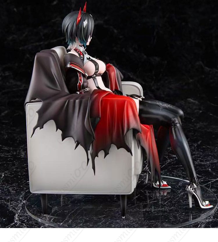 アズールレーン U-フッテン 初期衣装 コスプレ衣装 側面イメージ｜シルエットと重厚感をチェック