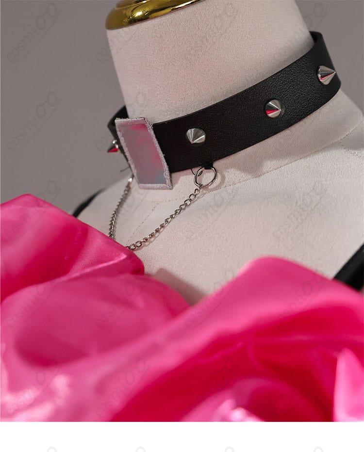 綺々羅々ヴィヴィ コスプレ衣装 ネック装飾ディテール｜存在感あるデザイン