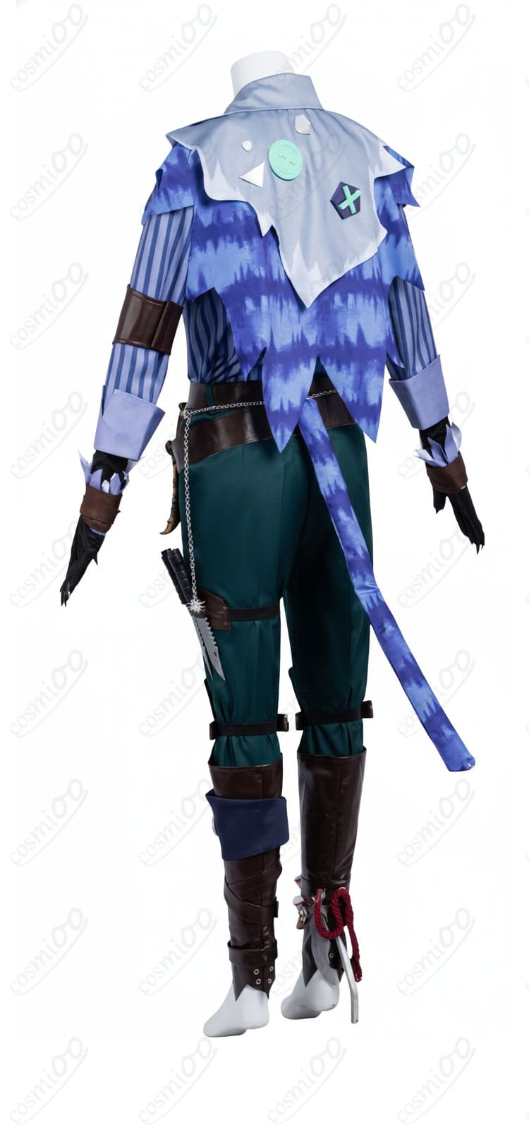 第五人格 人形師マティアス『境界の狭間にて』コスプレ衣装の背面。ストールの流れと尻尾の形状を確認