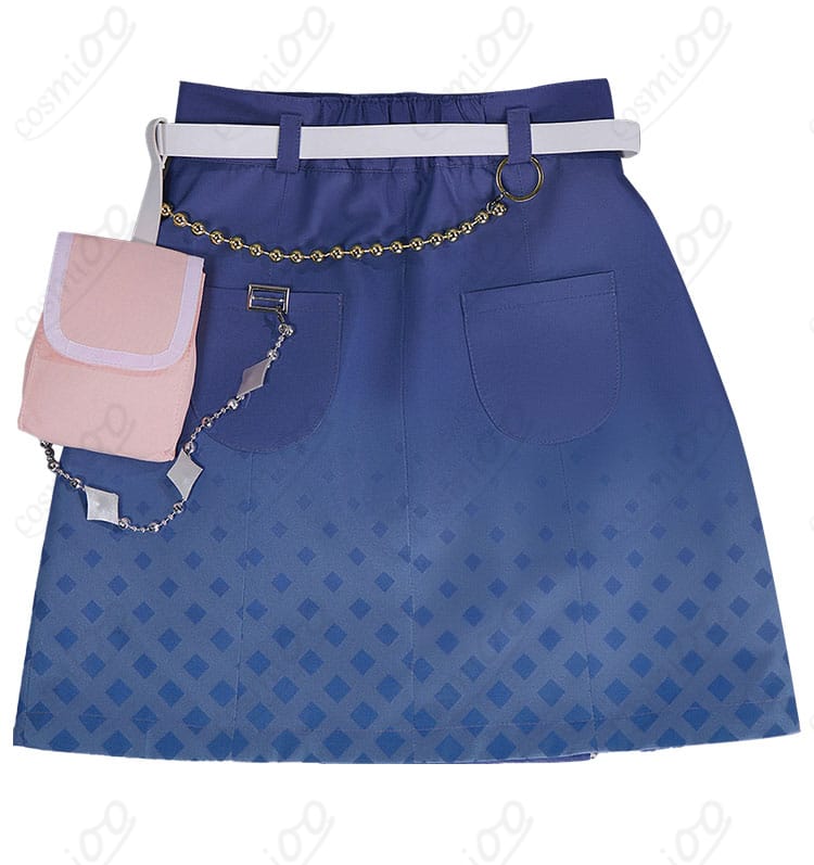 スカート背面の装飾ディテール写真。後ろ姿のシルエットと飾りの固定感を確認できる