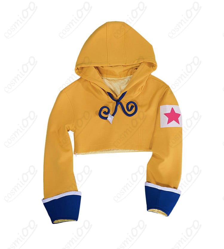 トップス正面のディテール写真。襟元や装飾、ステッチの仕上がりとハリ感のある生地感が分かる