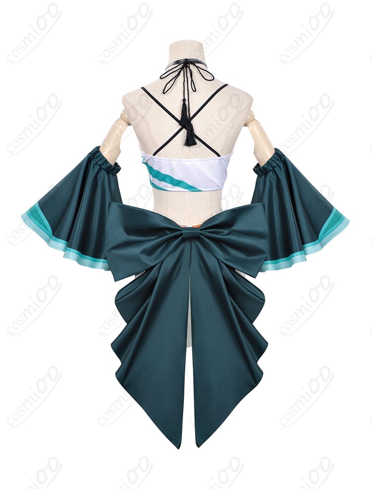 背面全体：大ぶりの背面蝶結びと帯の配置が分かるバックビュー