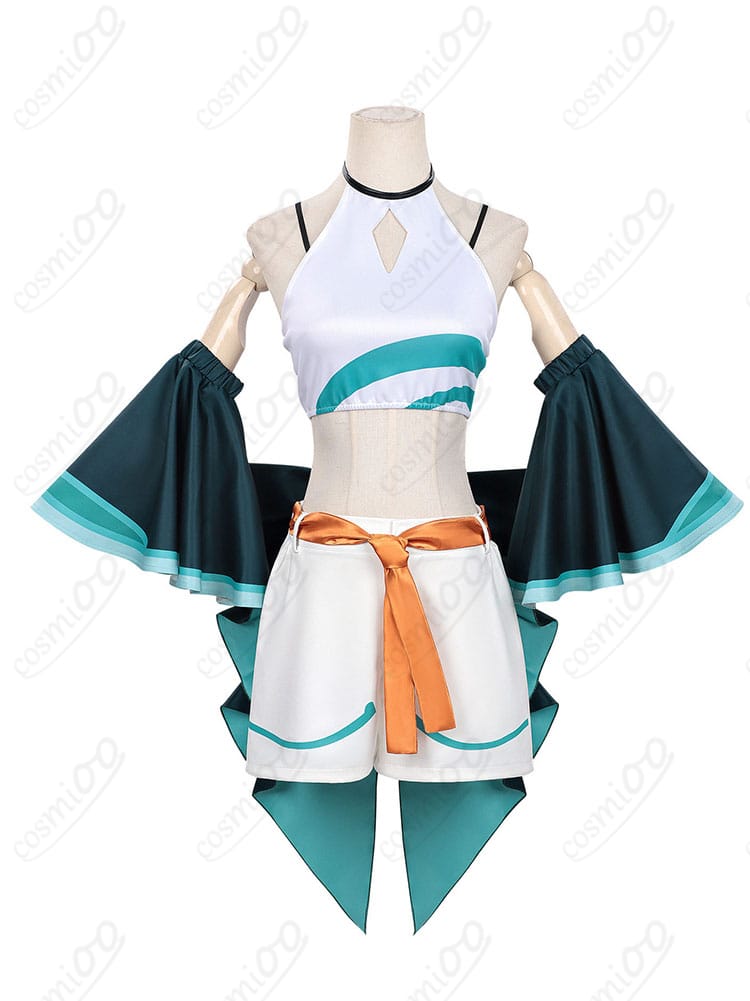 正面全体：トップスとショートパンツ、帯リボンのバランスが分かるフロントビュー