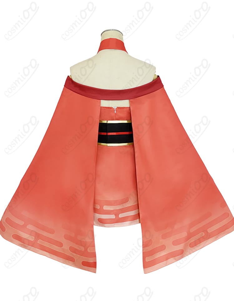 背面からのコスプレ衣装イメージ。背中側のシルエットや着丈、腰帯の配置が確認できる画像。