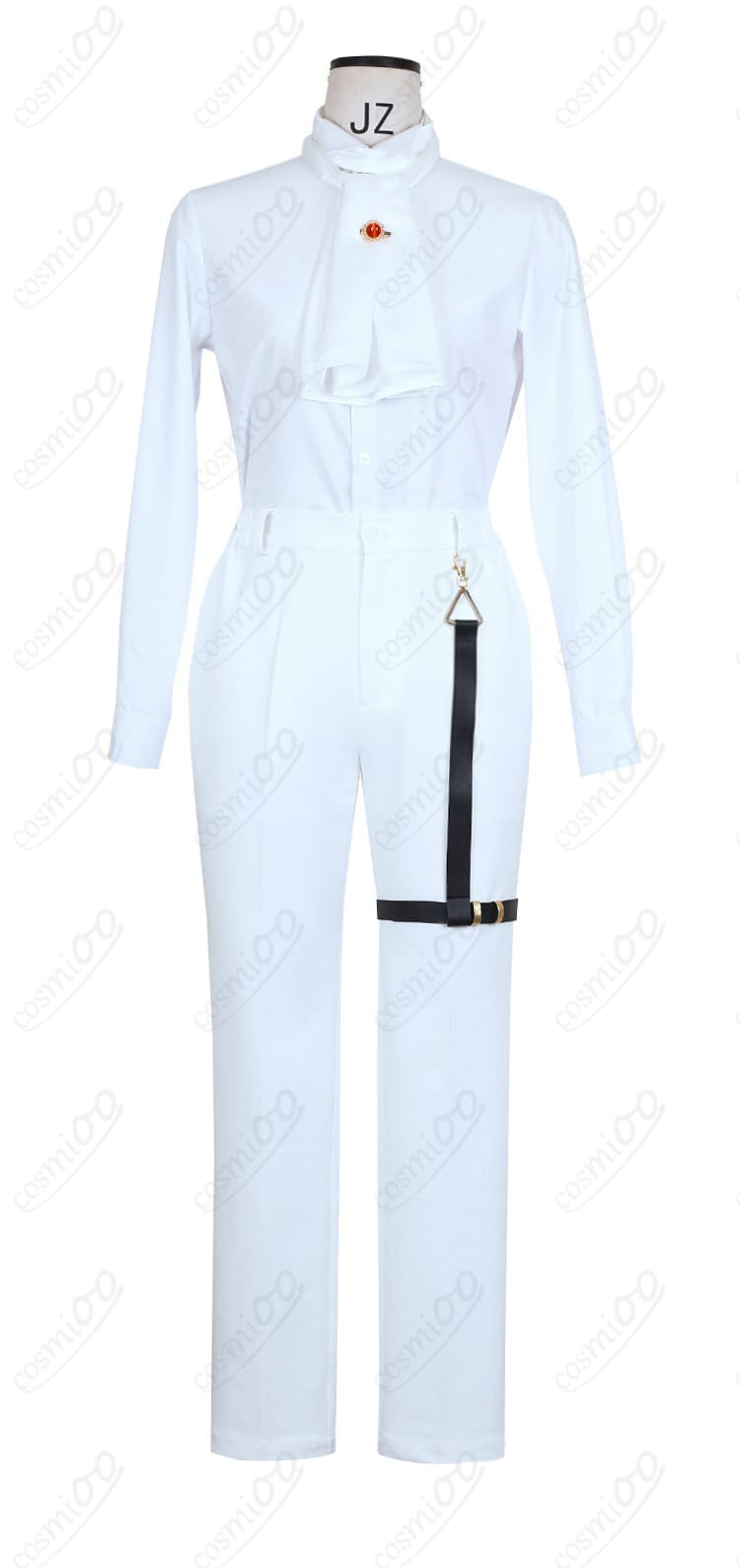 上衣フロントの装飾ディテールと配色の近接