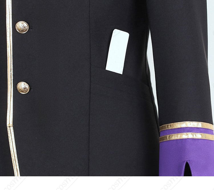 コートのポケットデザインとフラップ形状のディテール