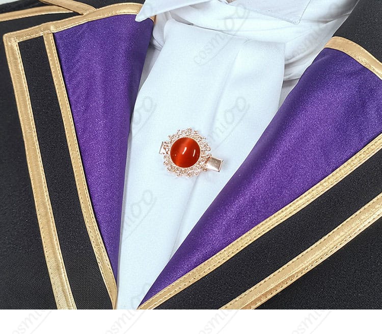 衣領のステッチとエッジの処理を示す近接ディテール