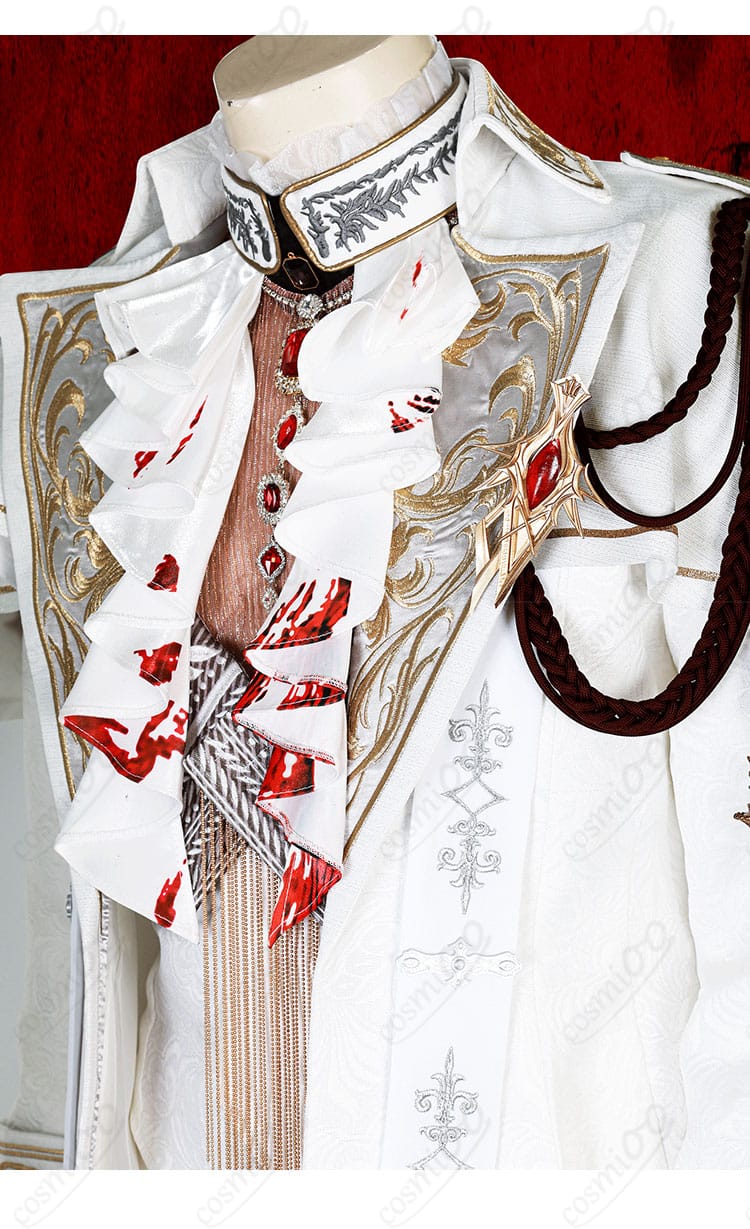 シン衣装の襟元ディテールと装飾金具の質感が分かるクローズアップ画像