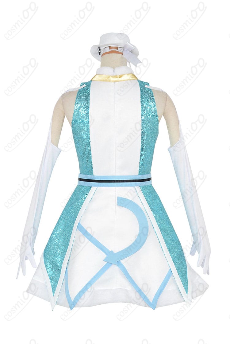 衣装の側面シルエット。ウエストラインとスカートのボリューム、袖の形状が分かる角度の画像。