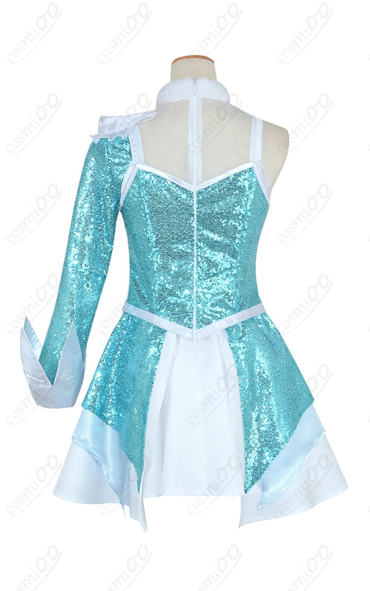 背面装飾ディテール（大きな蝶結びとスカート切り替え）